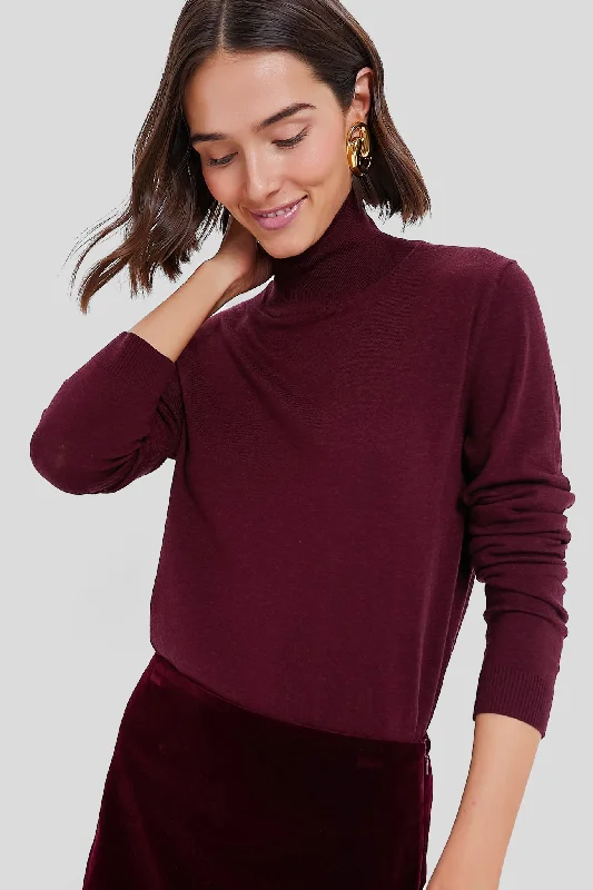 Wine Kiku Turtleneck